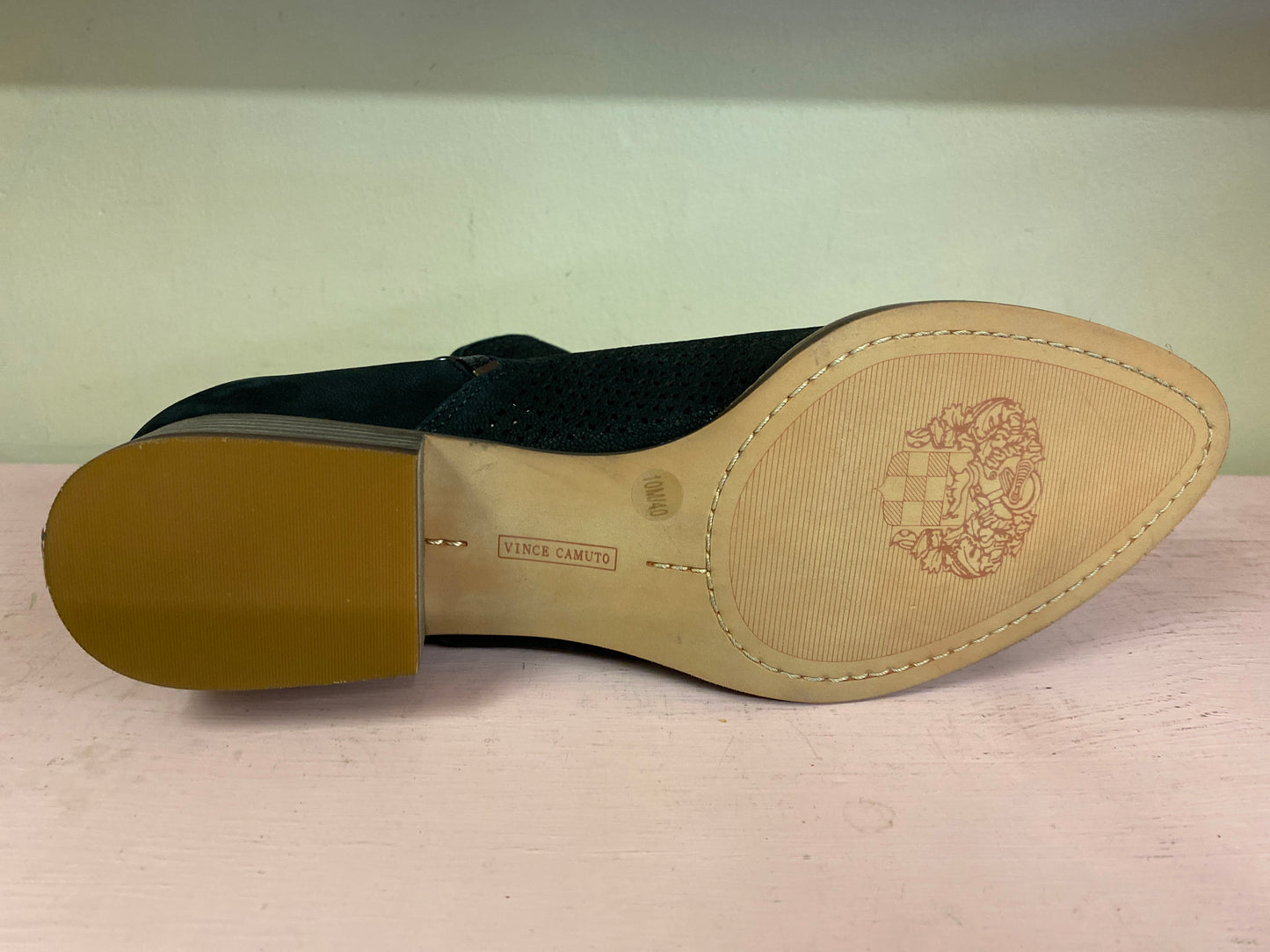 black Vince Camuto shoes, 10