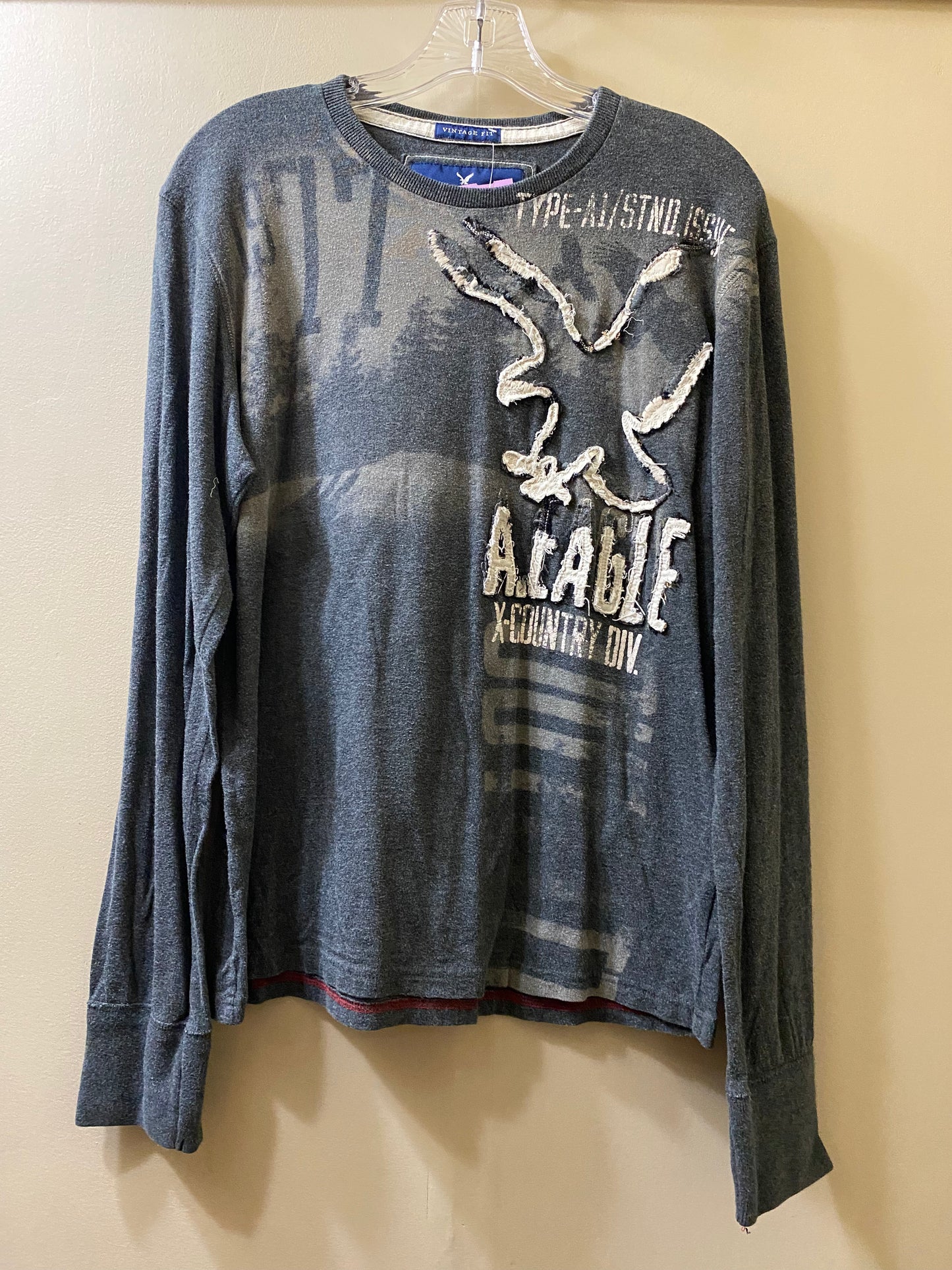 charcoal American Eagle mens top, medium