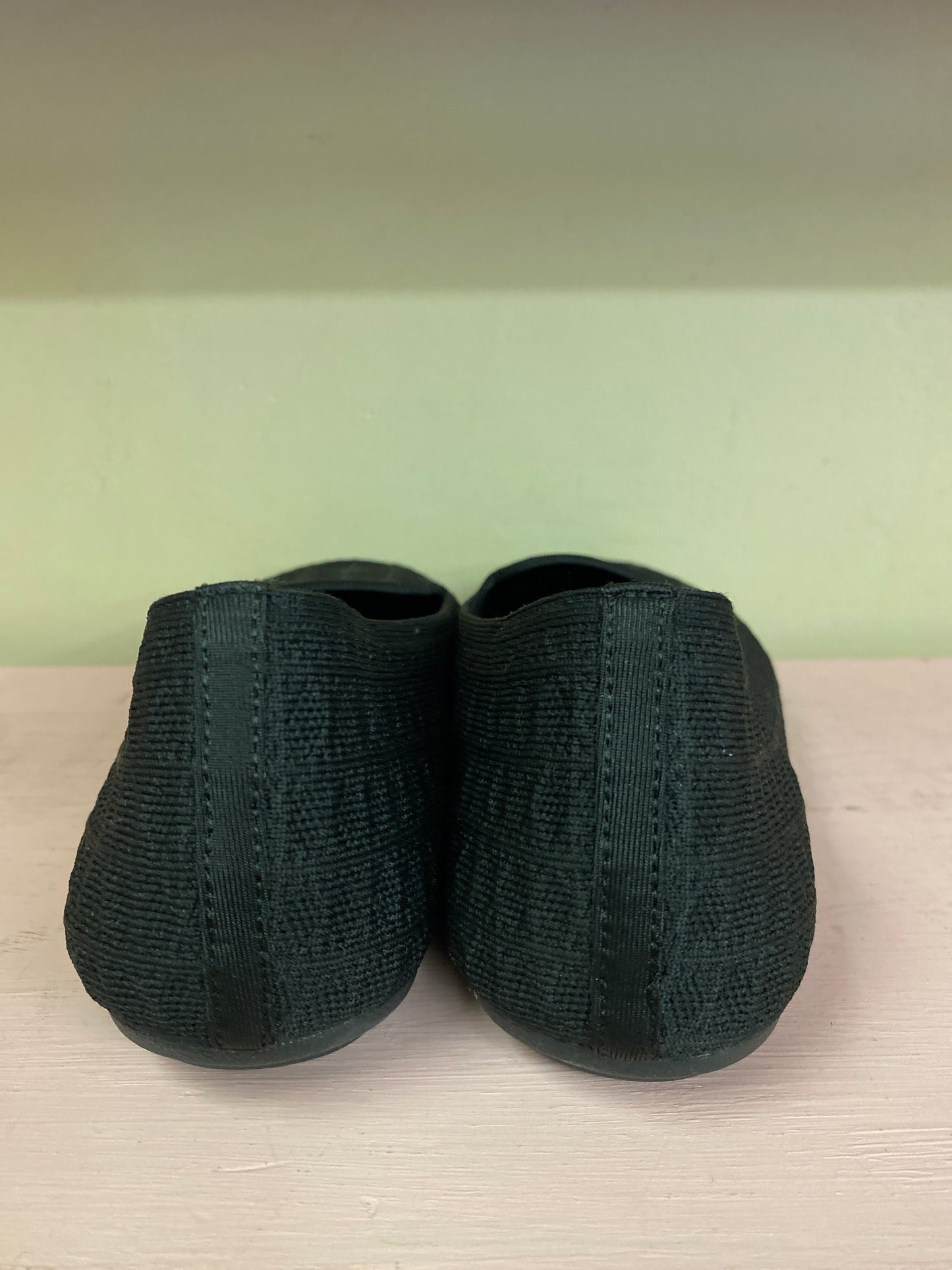 black Skechers Flats, 9.5