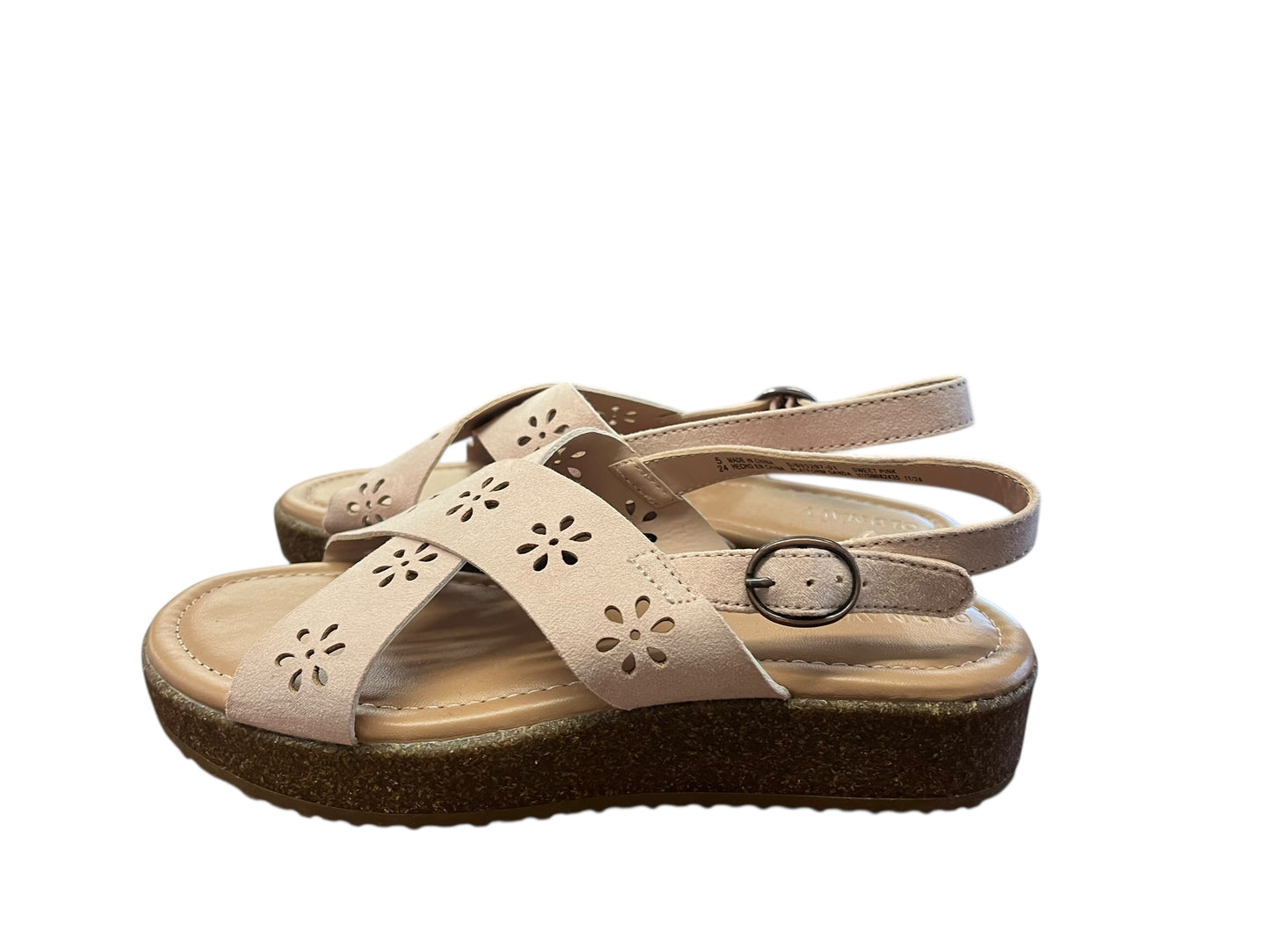 Blush Old Navy sandals, 5