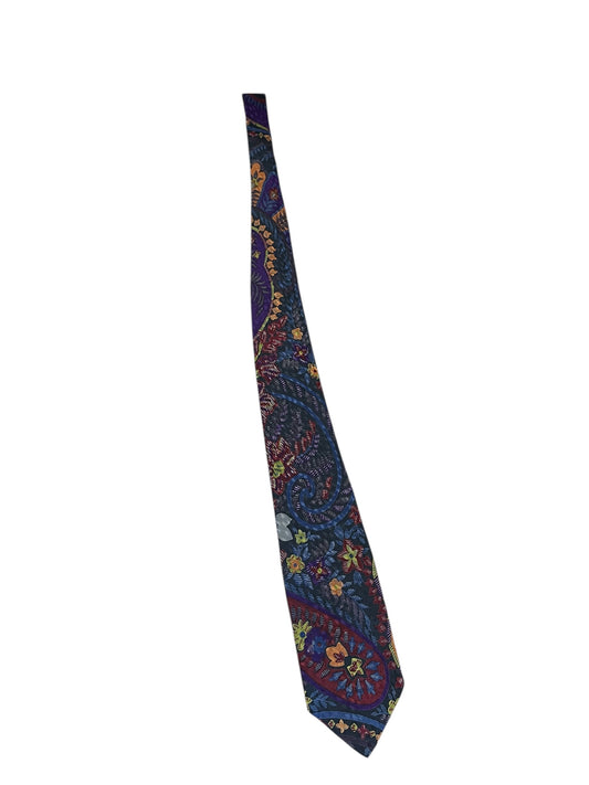 Multi AKM tie