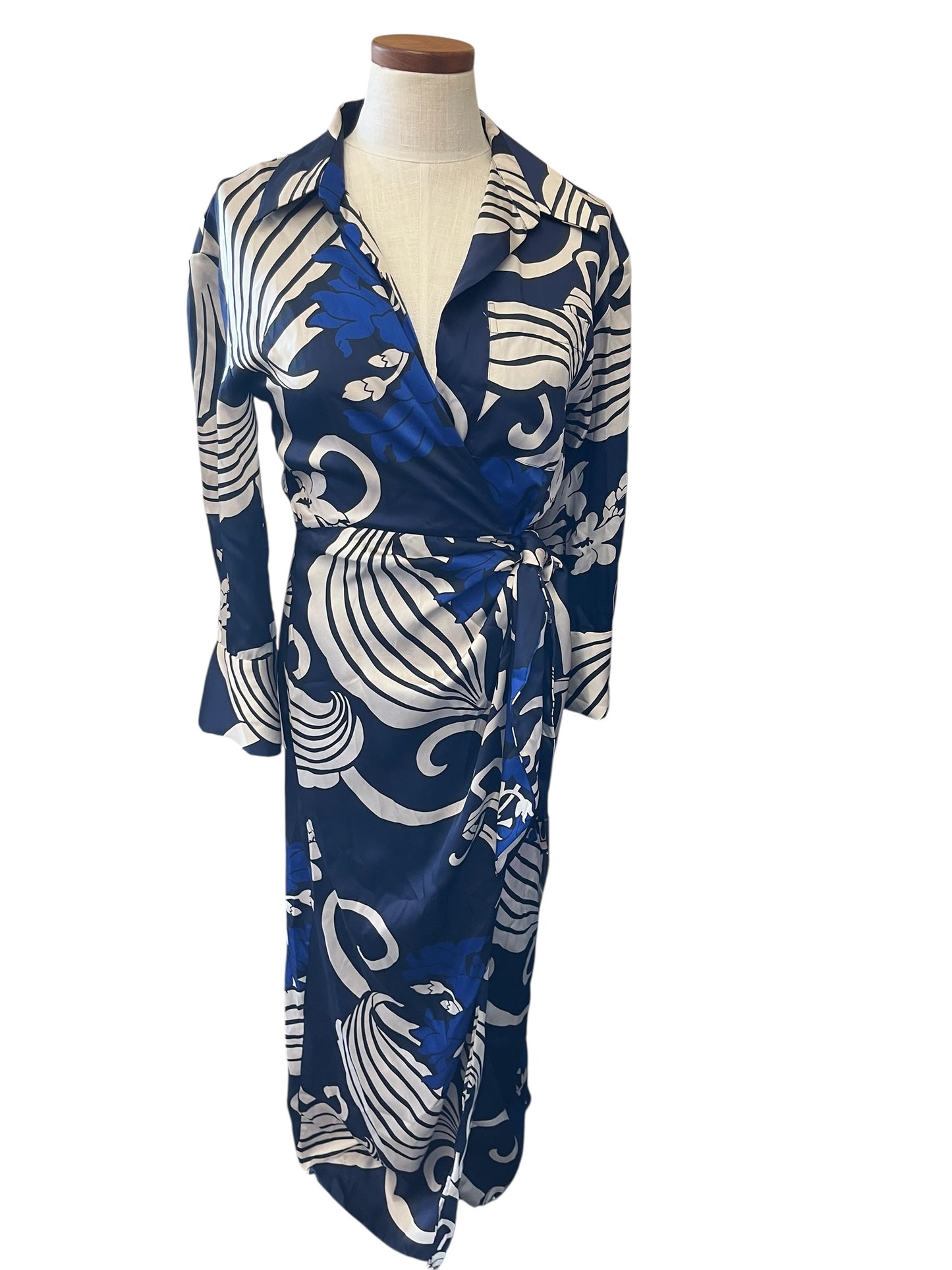 blue floral Zara dress, medium