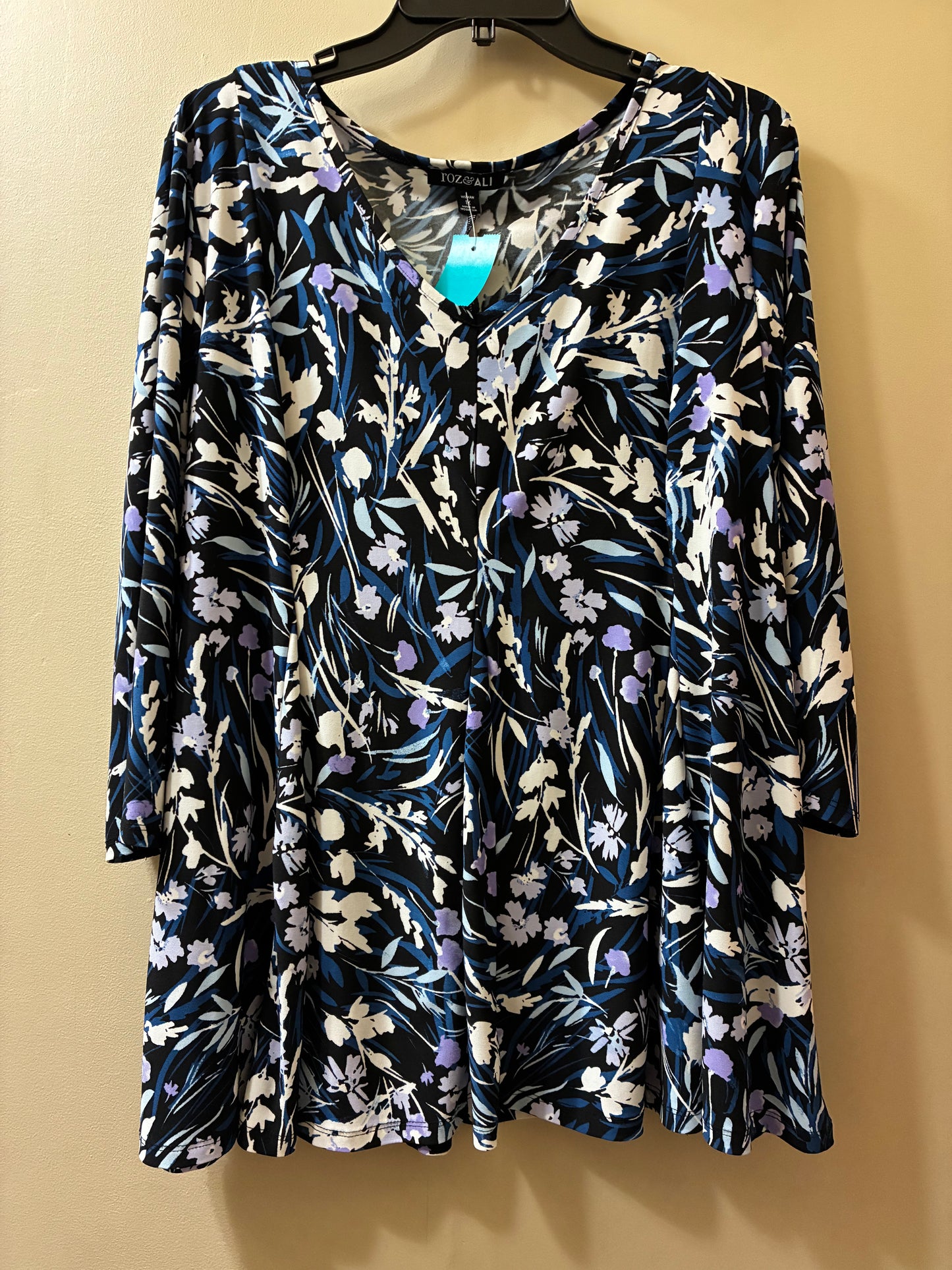 black floral Roz & Ali womens top, 1x