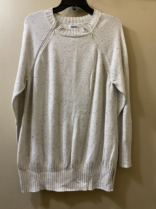 cream Old Navy maternity top, large
