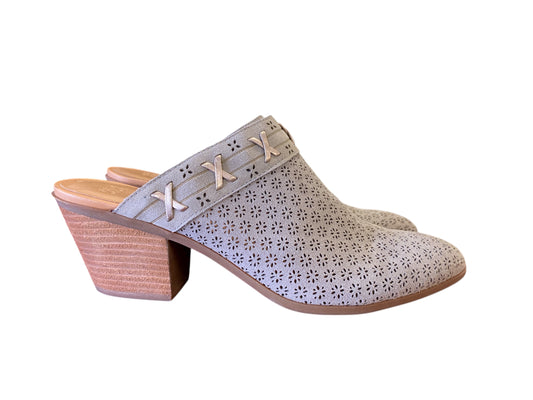 taupe Frye & Co mules, 10