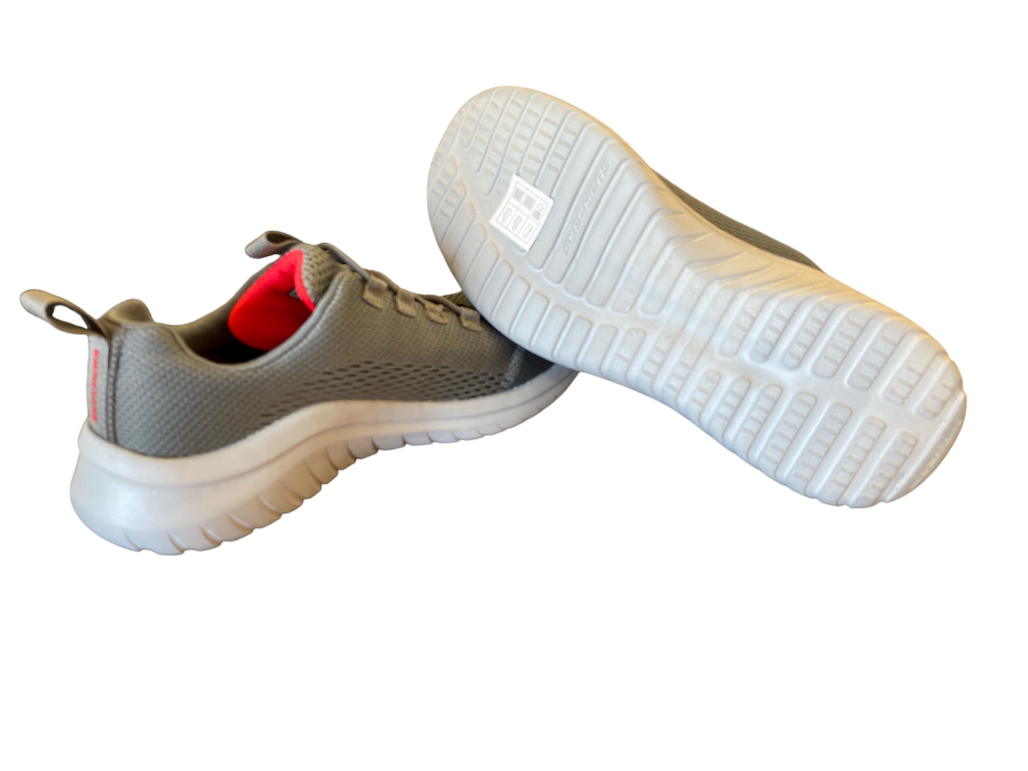 gray Skechers boys sneakers, 5.5
