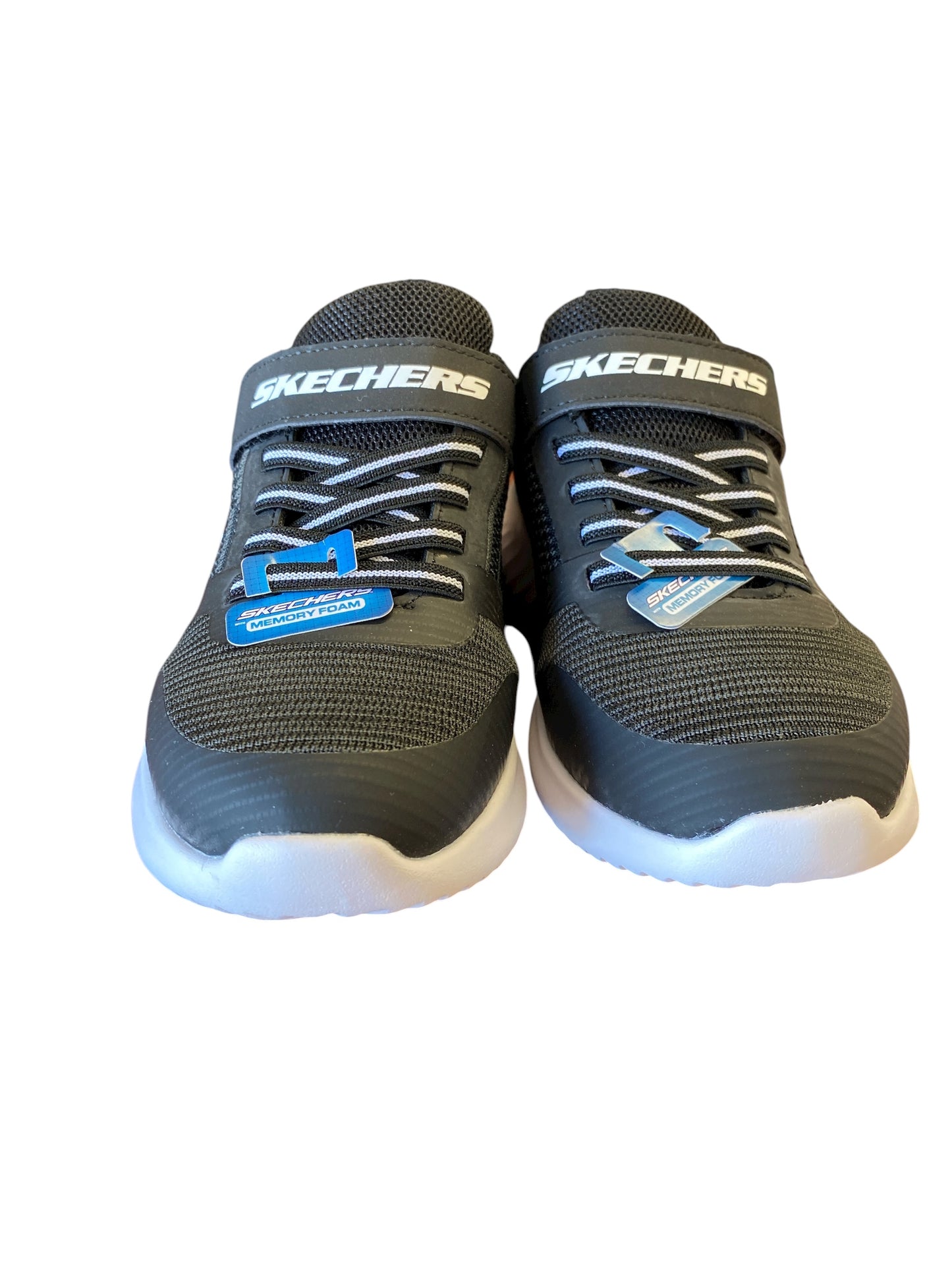 black Skechers boys sneakers, 4.5