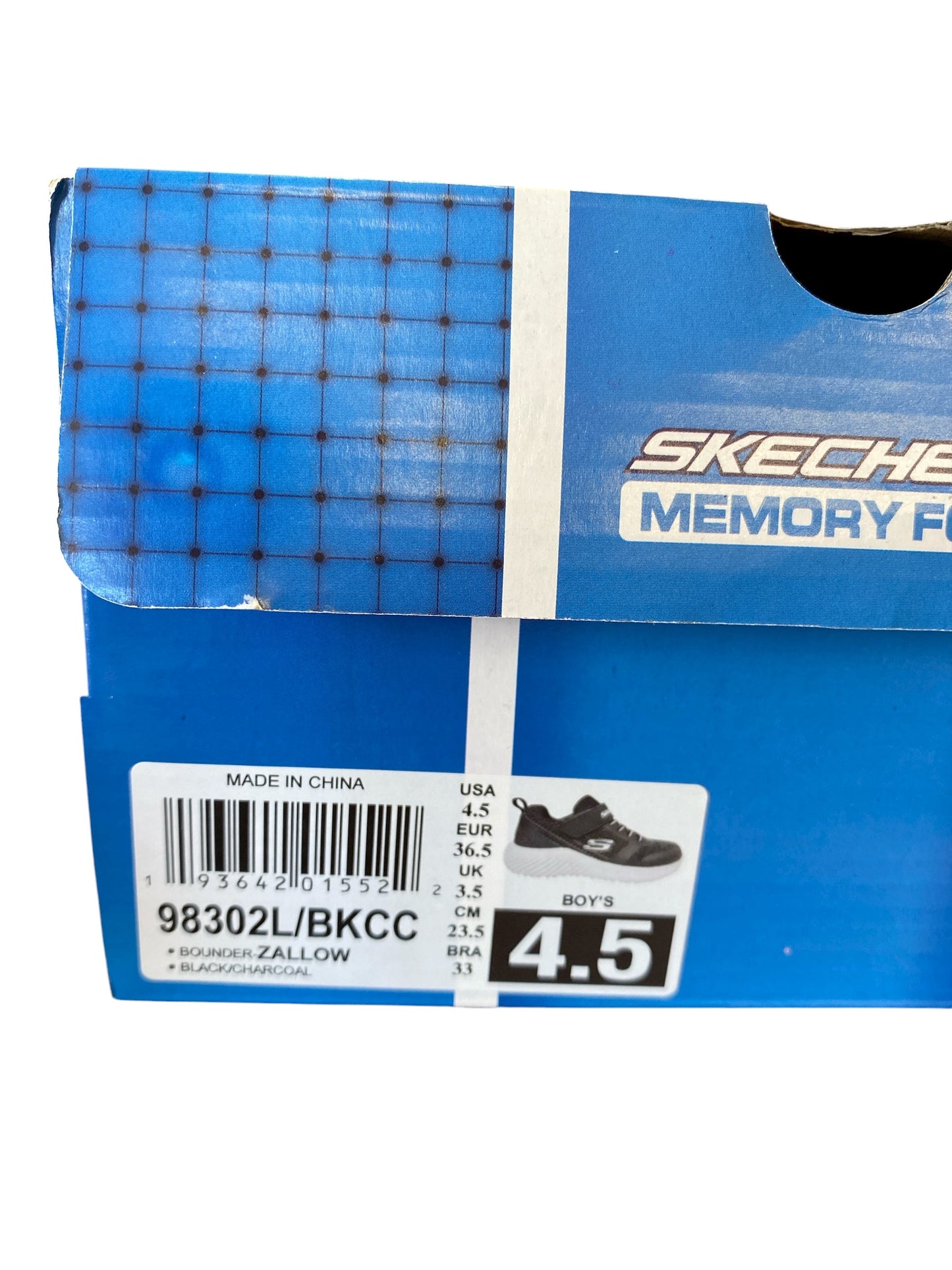 black Skechers boys sneakers, 4.5
