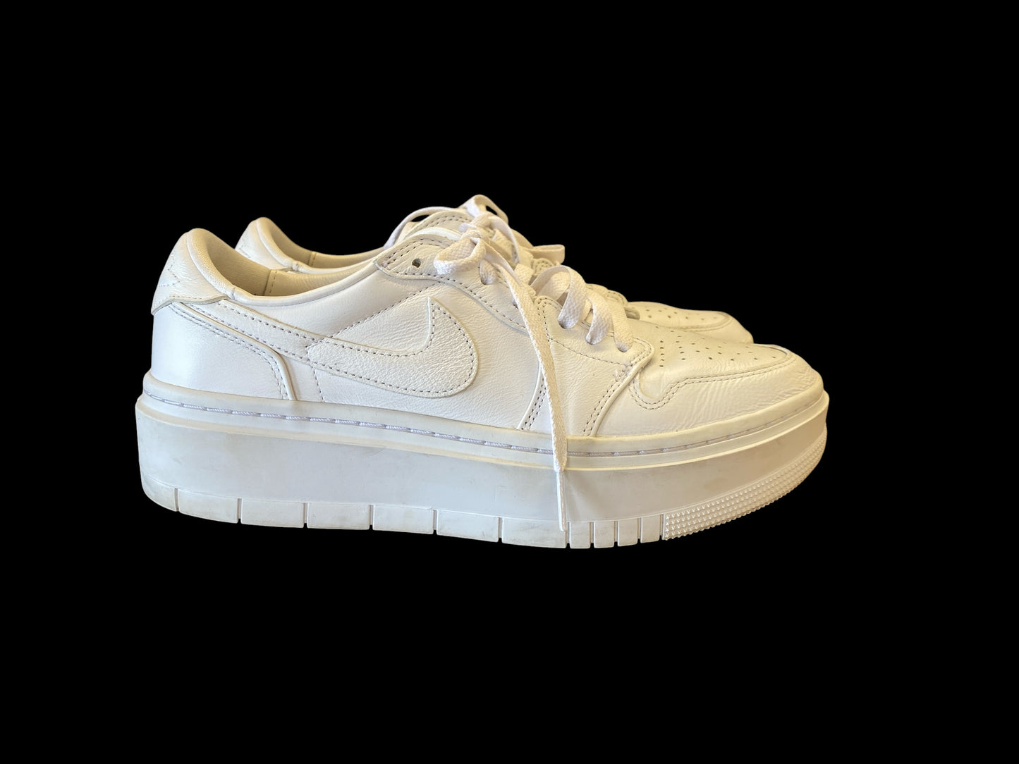 white Nike womens sneakers, 9.5