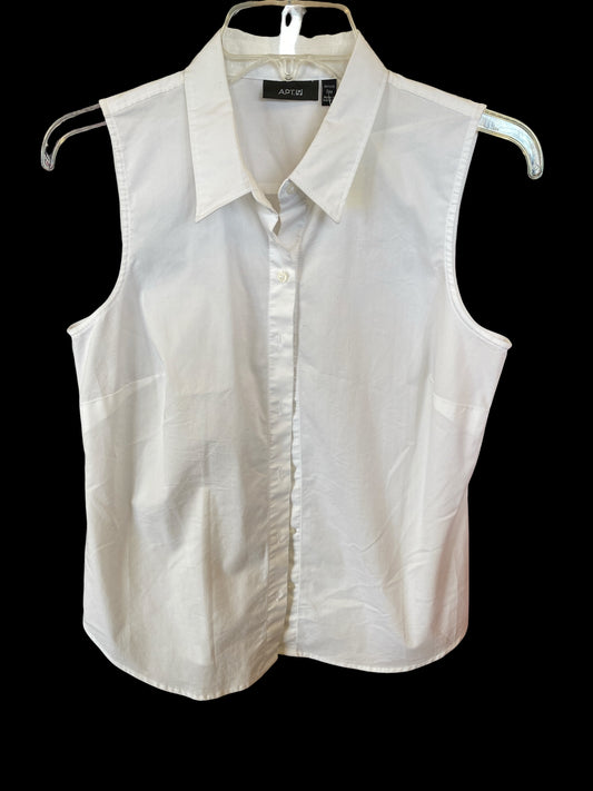 white Apt.9 womens top, pm