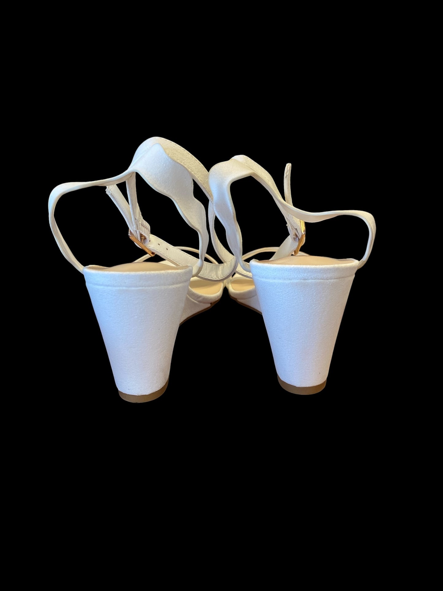 white Journee wedge heels, 9